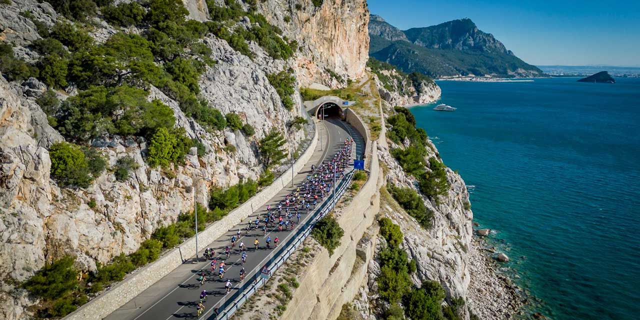 Kemer'de sıra dışı yarış: Tarihin içinden geçecekler