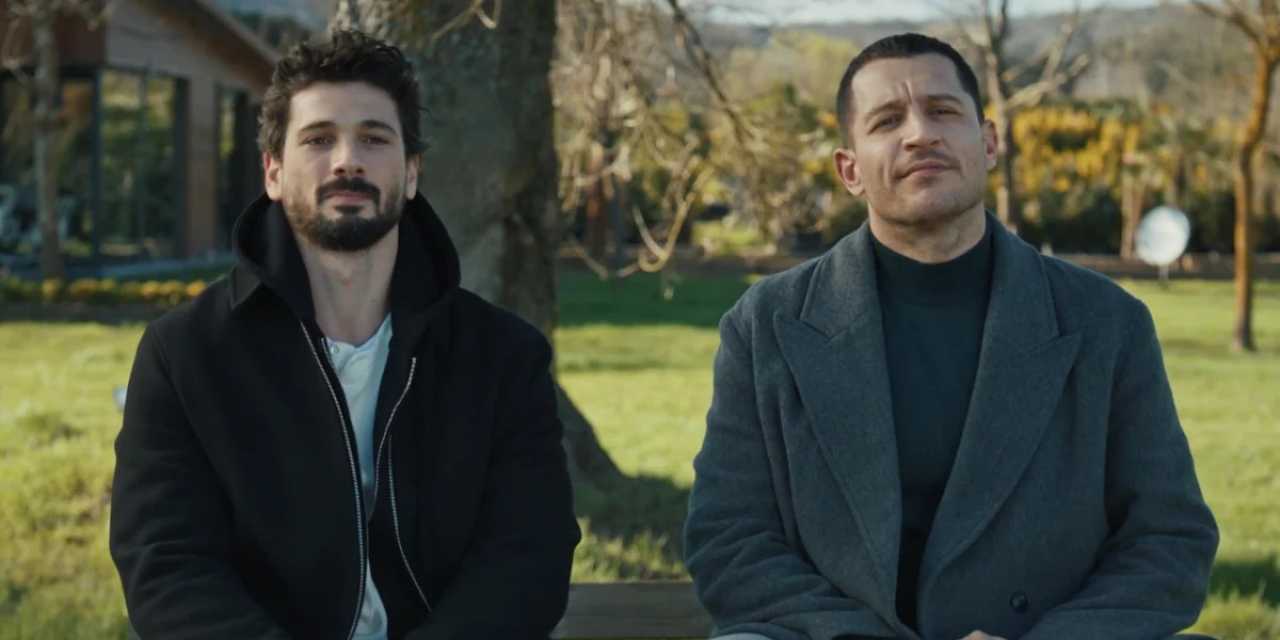 Uraz Kaygılaroğlu ve Deniz Can Aktaş'ın yanına geliyor