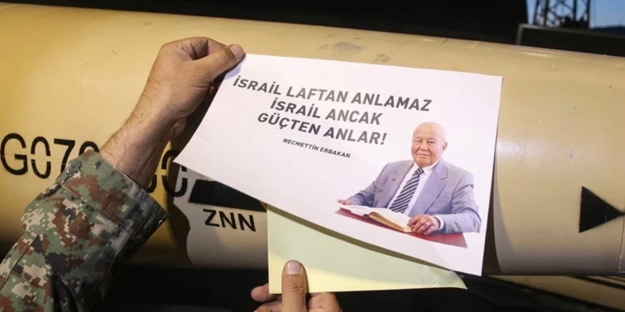 İran İsrail'e Necmettin Erbakan'ın sözleriyle saldırdı