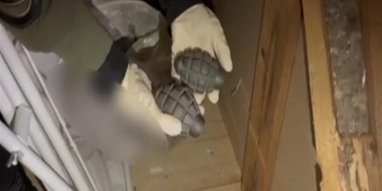 Uyuşturucu operasyonu yapılan evden havan topu çıktı