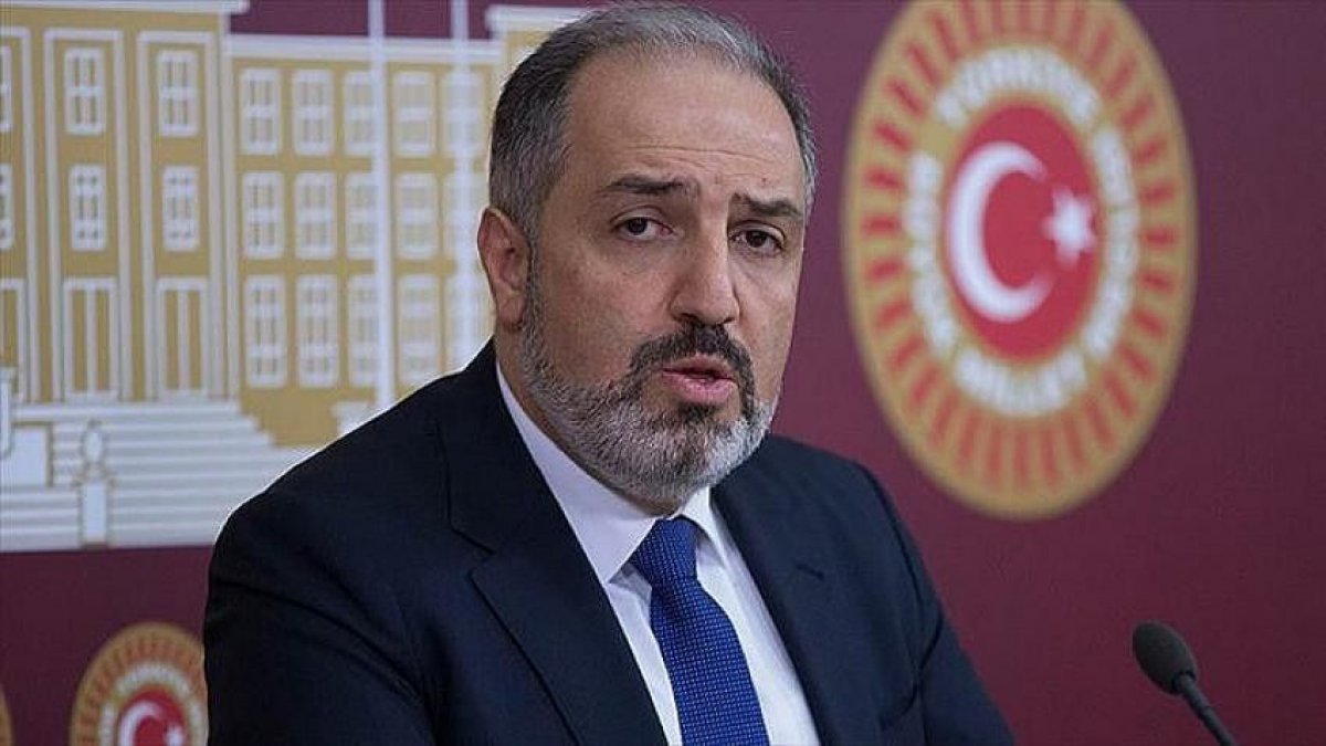 AKP'de üst düzey istifa depremi: Erdoğan istemiş