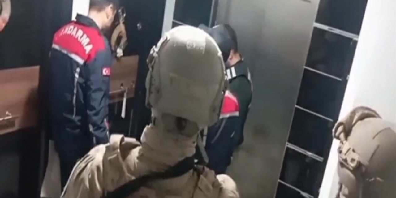 Kuşadası’nda eş zamanlı uyuşturucu operasyonu: 25 kişi gözaltında