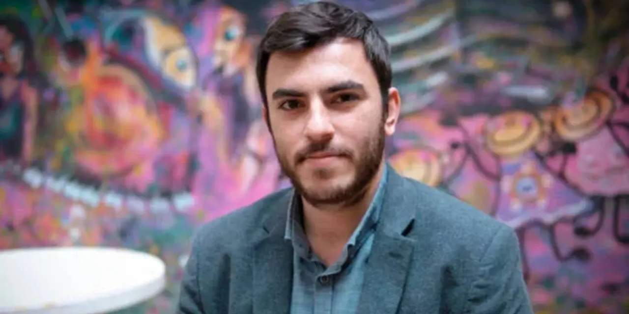 İsmail Arı'dan mesaj geldi: Haber alma hakkınıza ve gazetecilere sahip çıkın