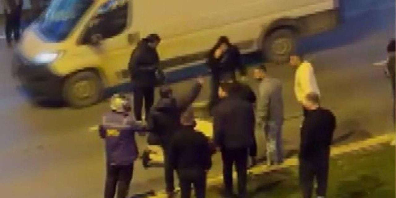 Seyir halindeki aracın çarptığı yaya kurtarılamadı