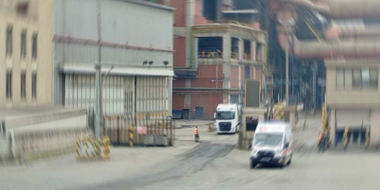 Fabrikada can pazarı! 4 işçi 10 metre yükseklikten yere düştü