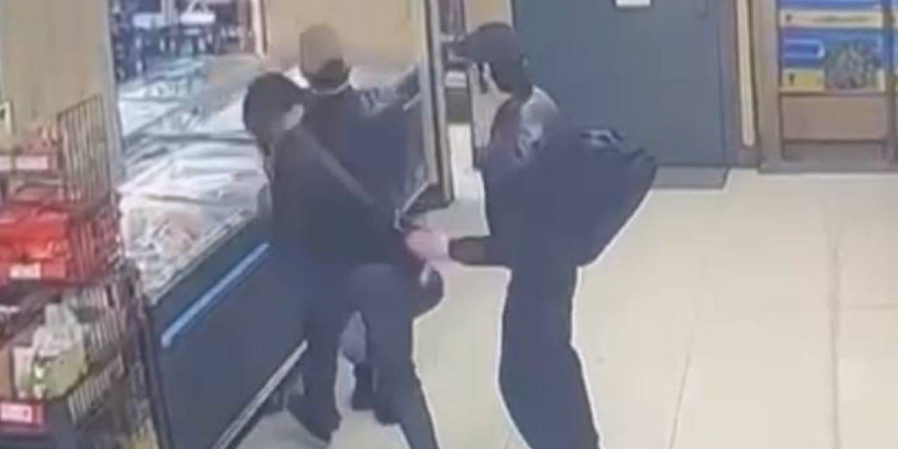 Market çalışanını yumruklayıp kaçmışlardı: 2 şüpheli yakalandı