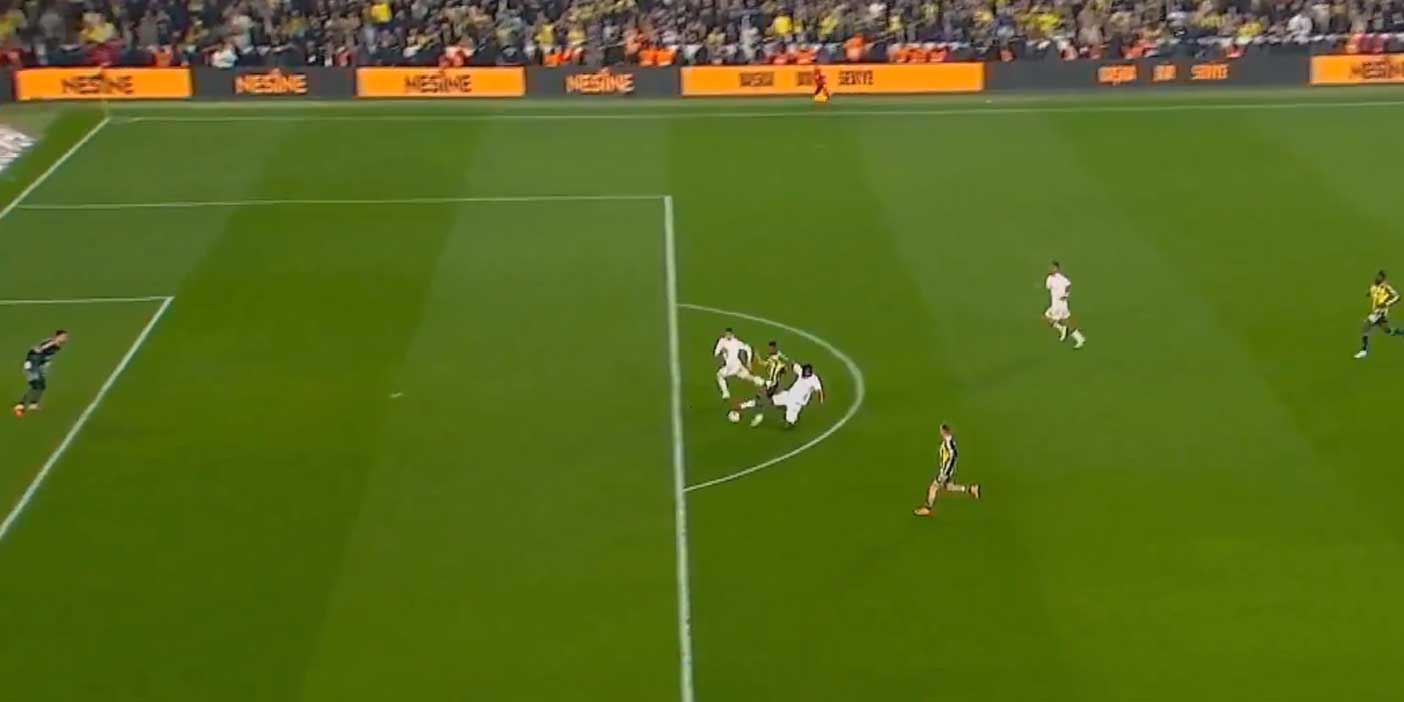 Beşiktaşlı futbolcudan penaltı isyanı