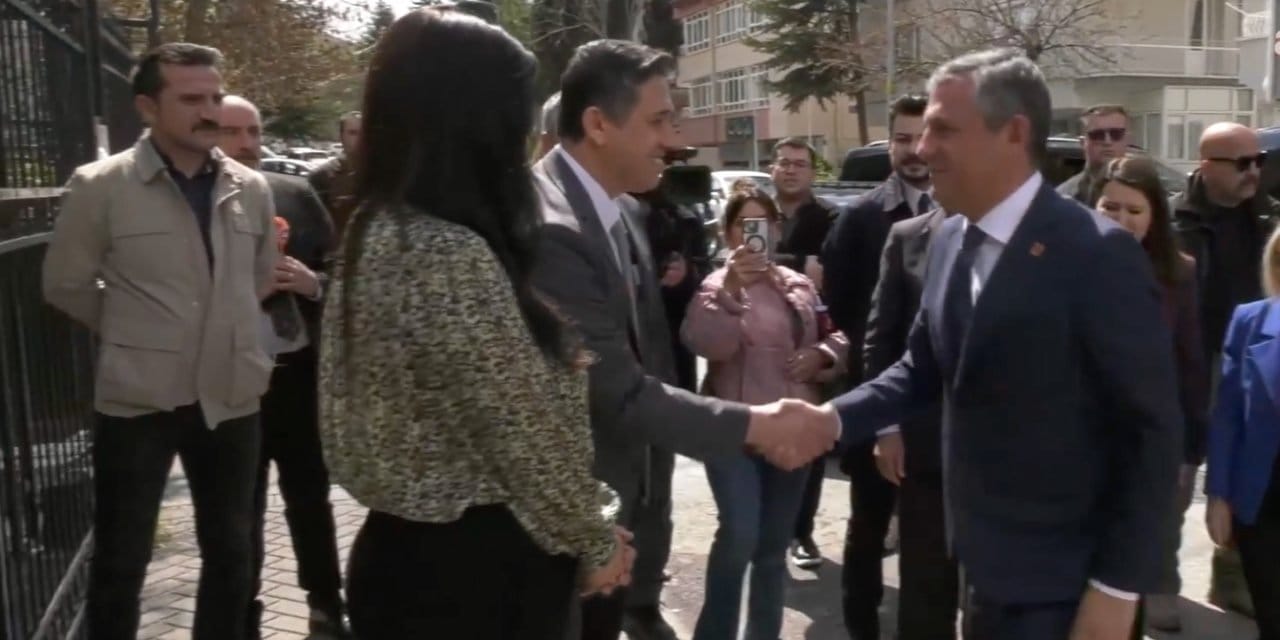 Son dakika | Özgür Özel’den DEM Parti’ye ziyaret