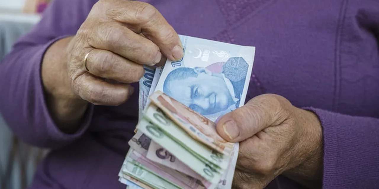 Emekli maaşına zam oranında netleşen ilk rakamlar geldi