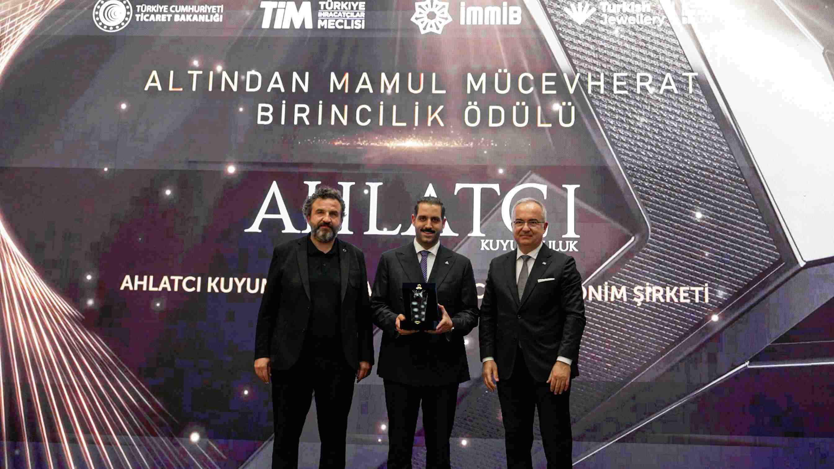 Altından Mamul Mücevherat İhracat Birincisi Ahlatcı Kuyumculuk