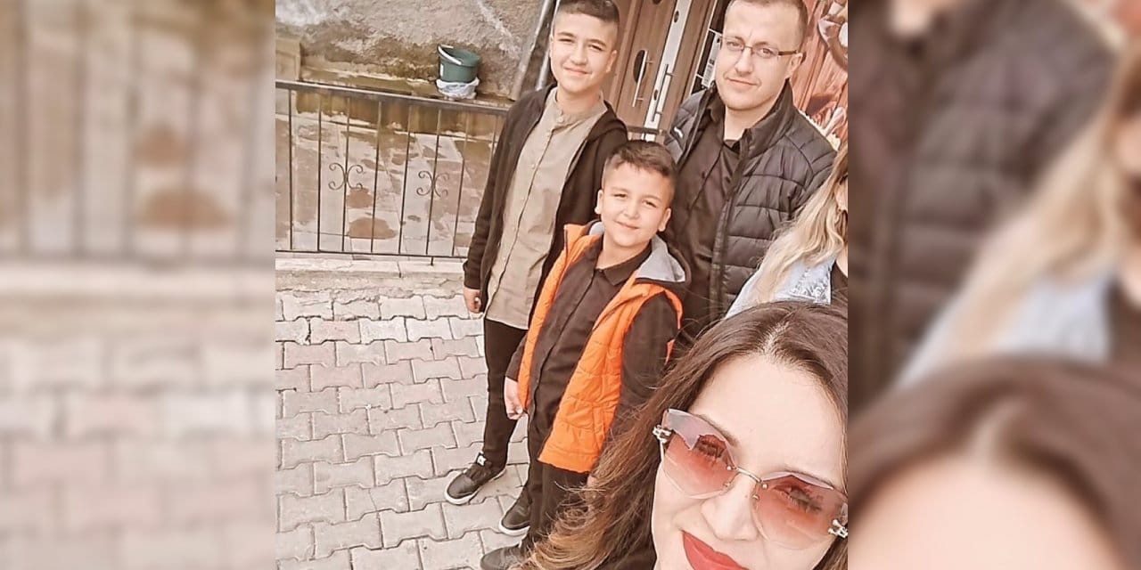 Bayram tatili yolunda bir aile yok oldu: Ağır yaralanan anne 19 günlük yaşam savaşını kaybetti