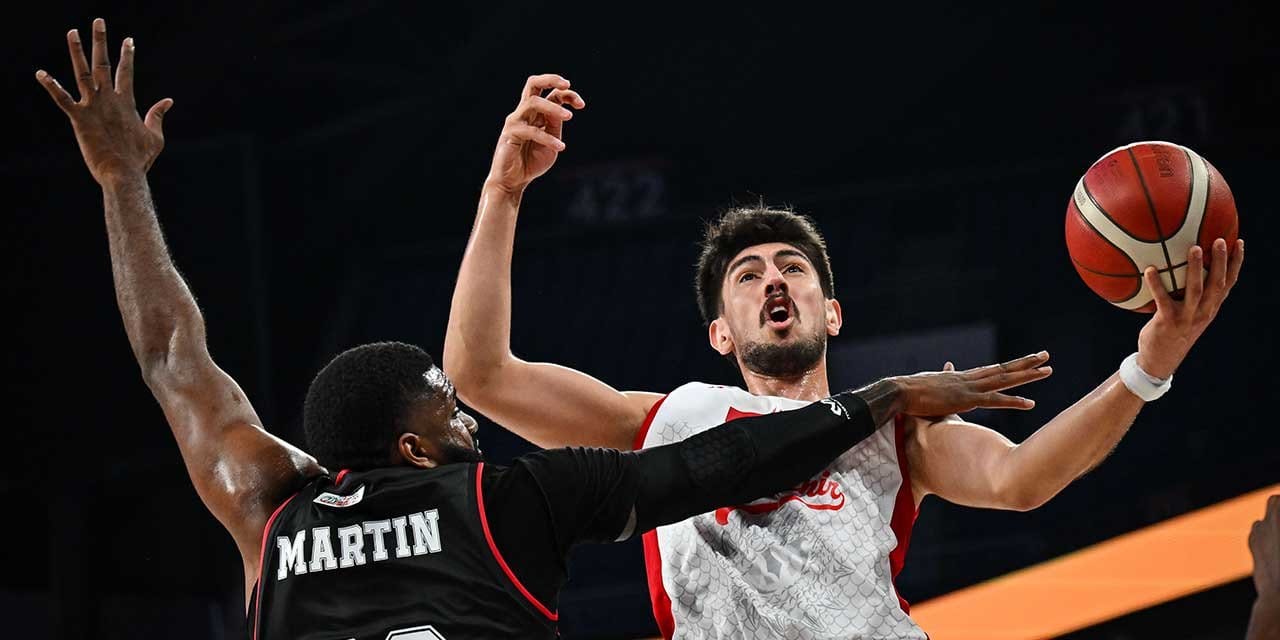 Nefes kesen maçta tam 217 sayı atıldı