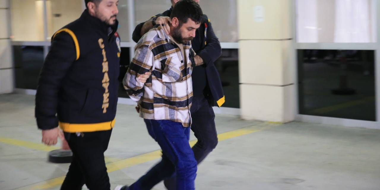 Beş yarım altın için yaşlı kadını boğarak katletti