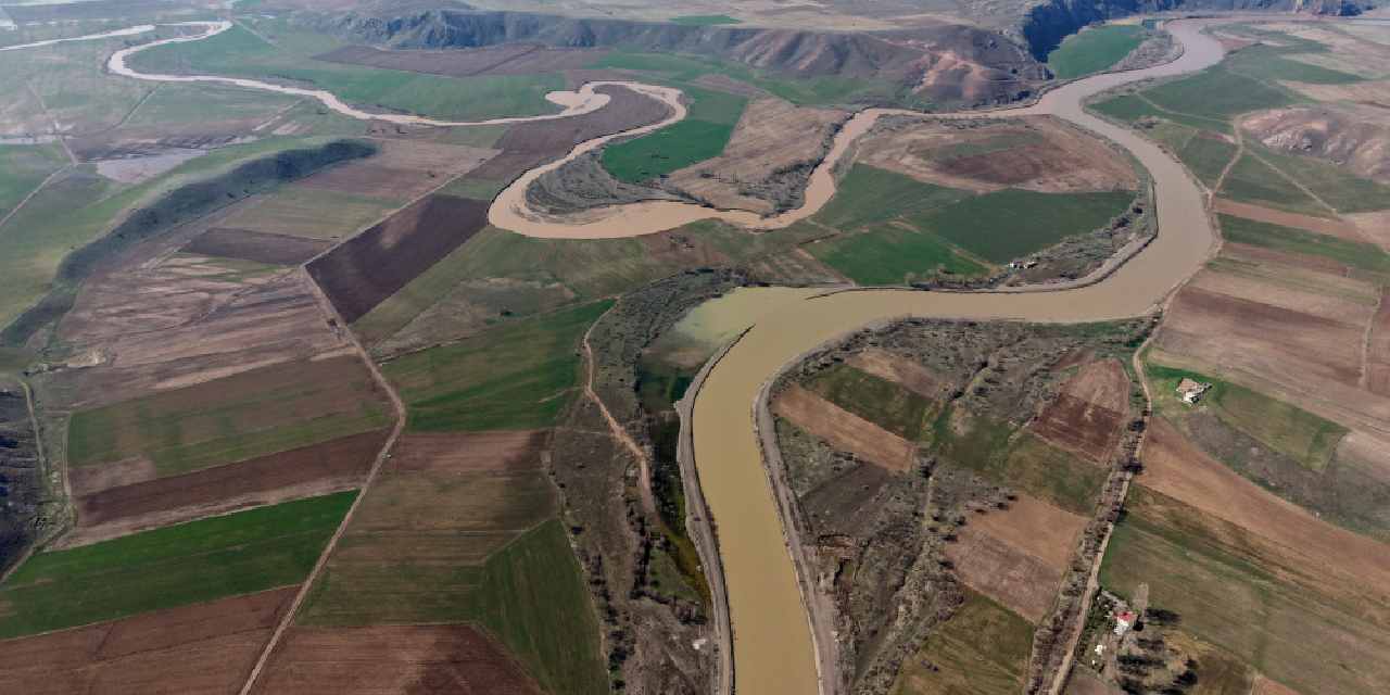Geçen yıllarda tamamen kurumuştu: Göl yeniden suyla doldu