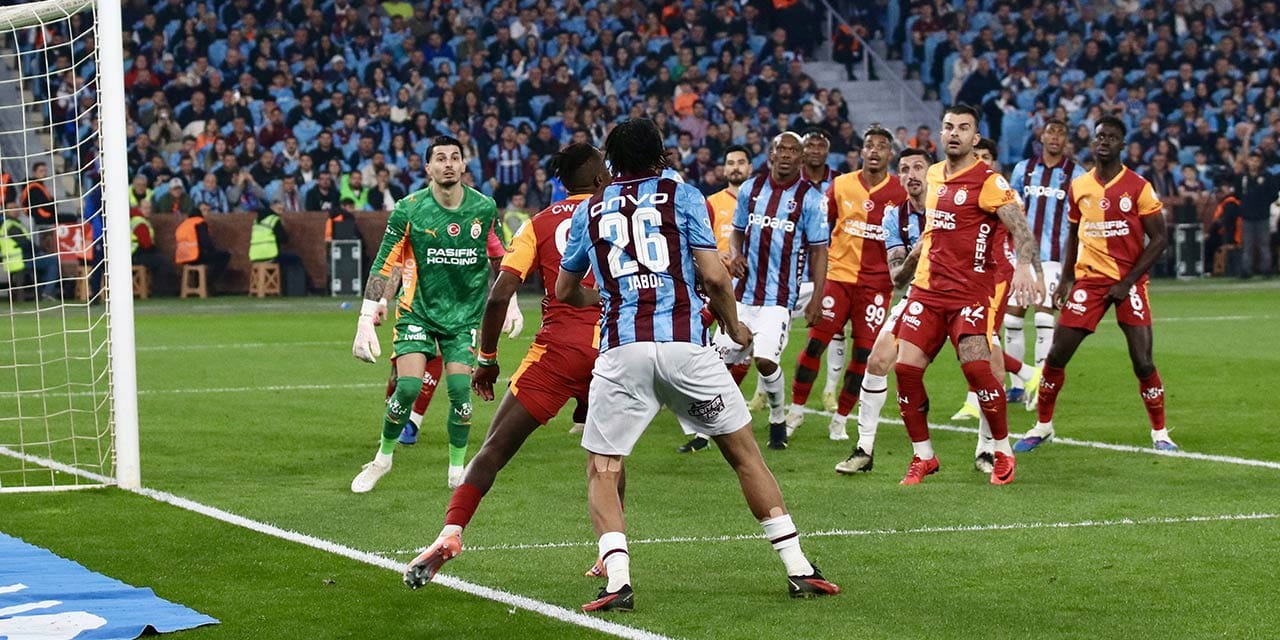 Derbi sonrası Galatasaray'da Uğurcan Çakır seferberliği