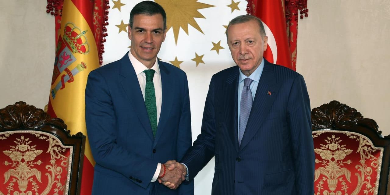 Erdoğan ile Sanchez telefonda görüştü