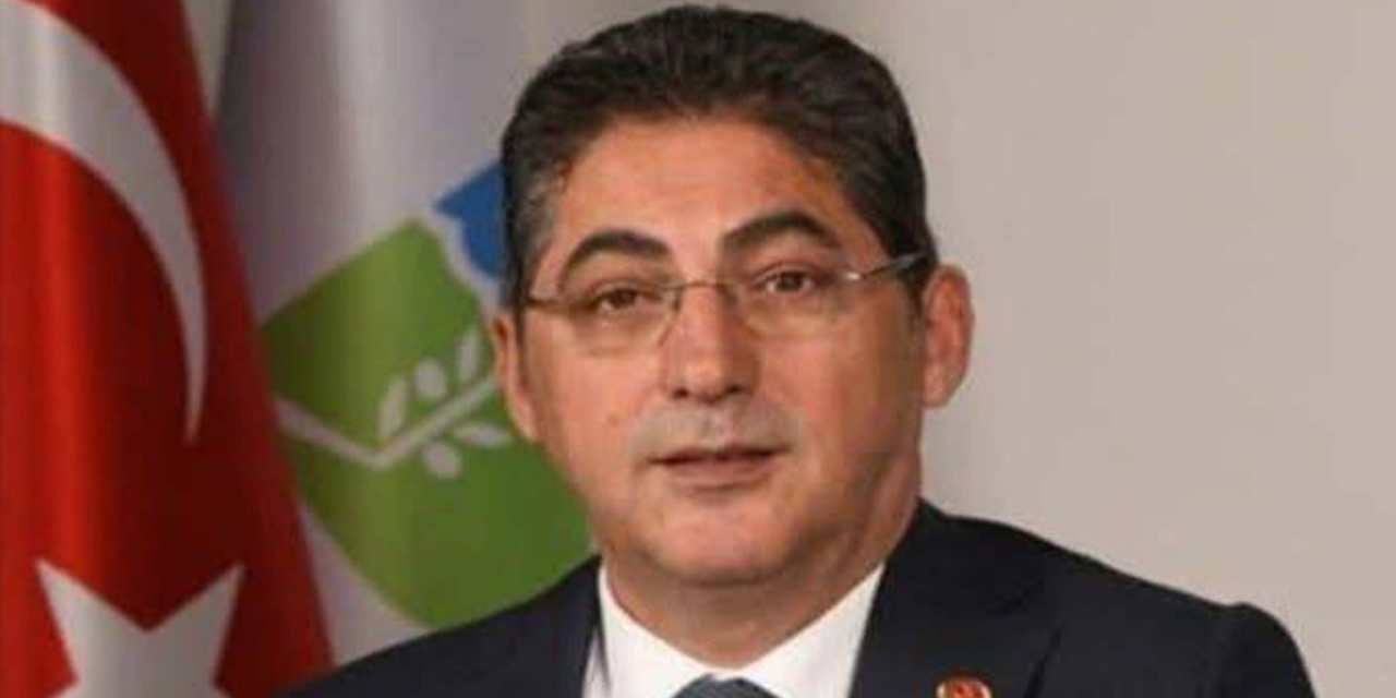 Burhaniye Belediyesi'nde başkan yardımcısı istifa etti