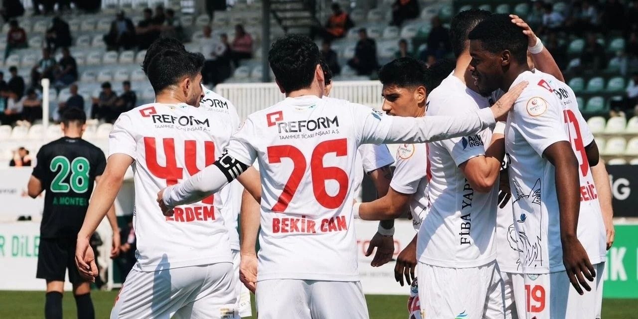 Vanspor 6 attı rakibinin ligde kalma umudunu yerle bir etti