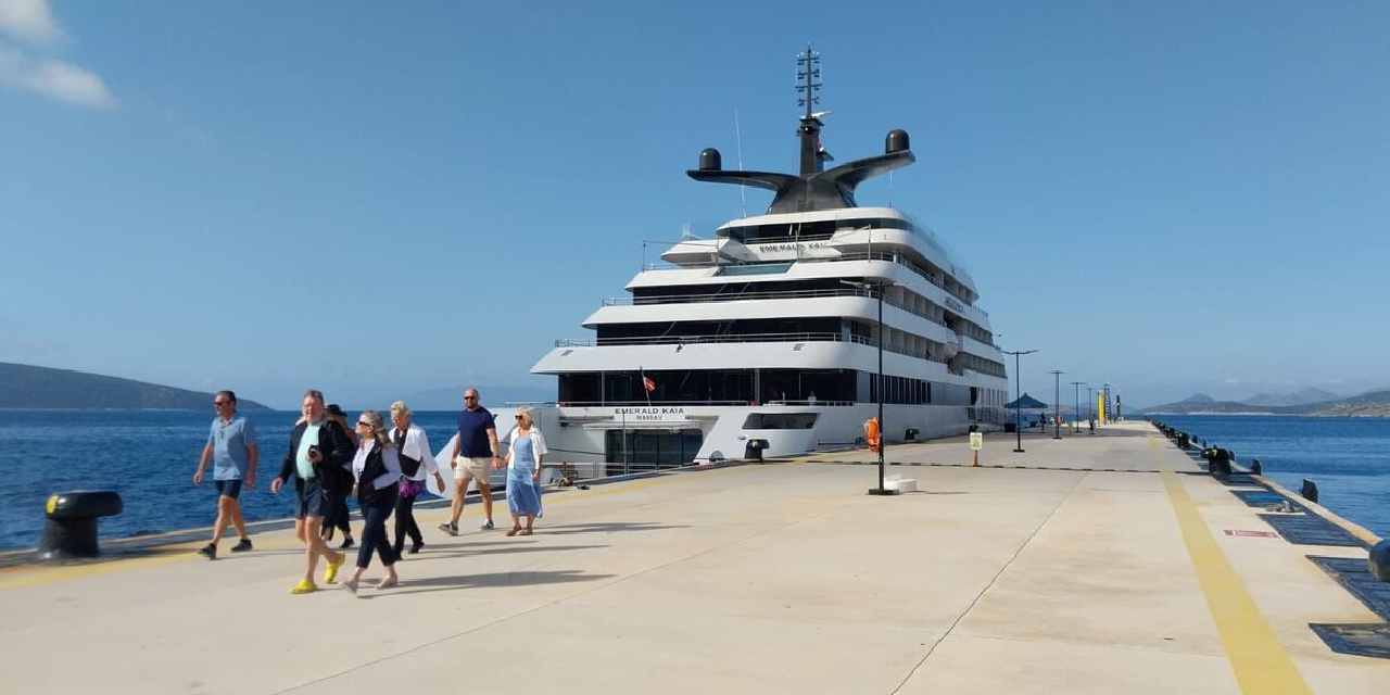 Yüzen butik otel Bodrum'a geldi! Bir sonraki durağı belli oldu