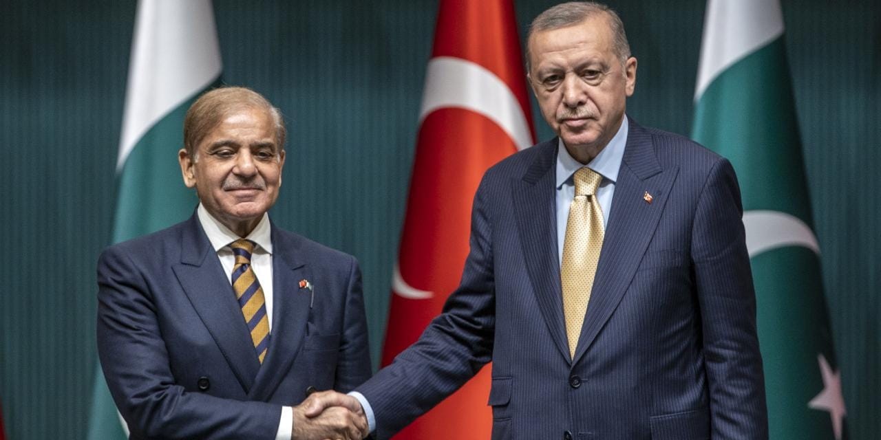 Erdoğan Pakistan başbakanı ile telefonda görüştü