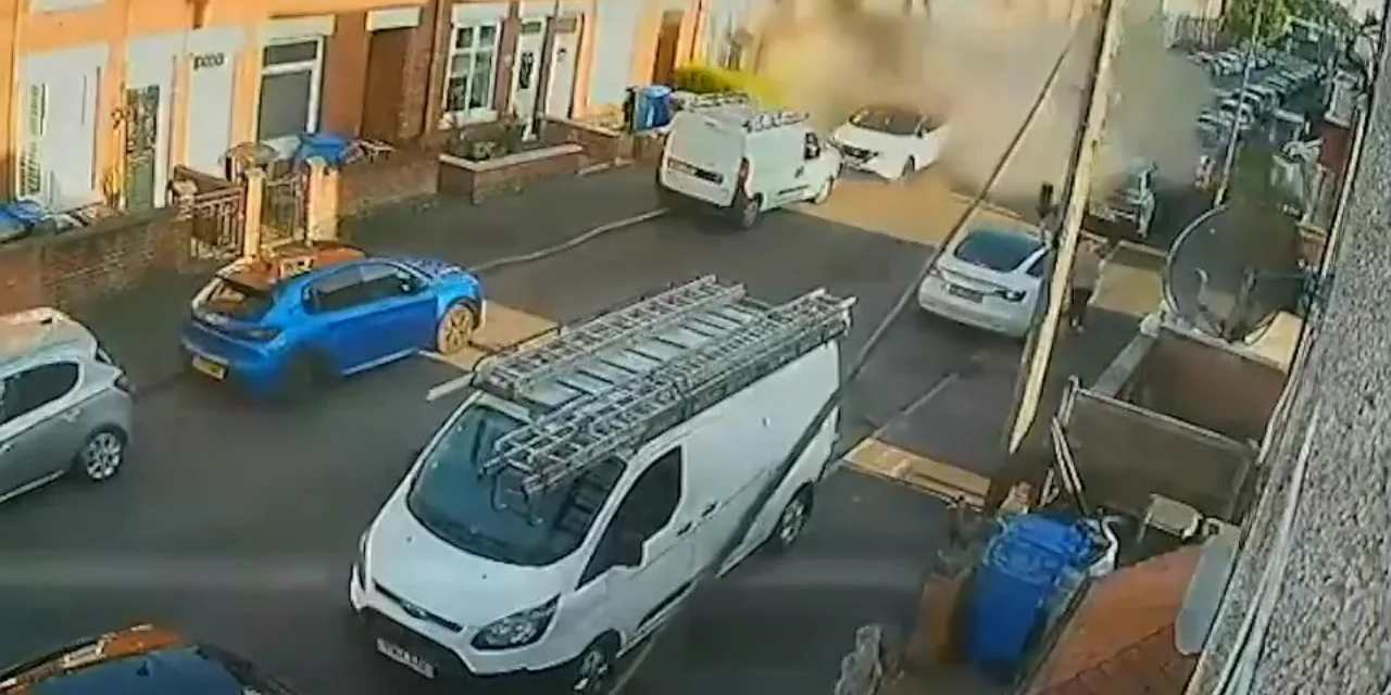 Sevgilisi tarafından evden kovulan adam evi havaya uçurdu