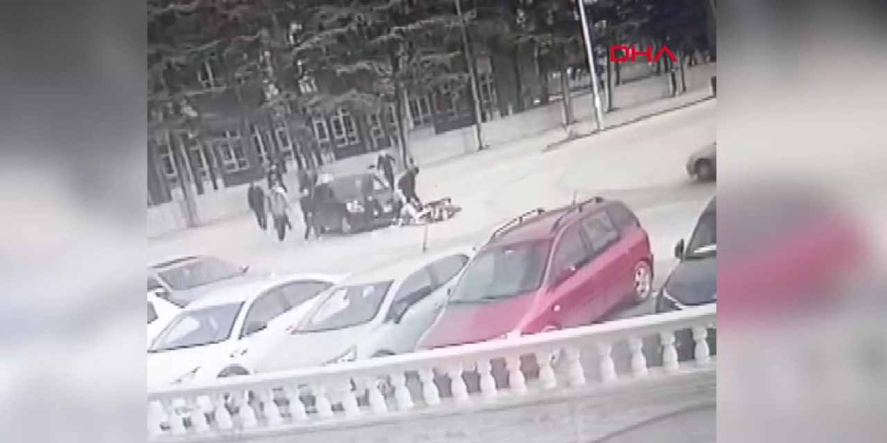 Otomobille motosiklet çarpıştı: Yaralılar var