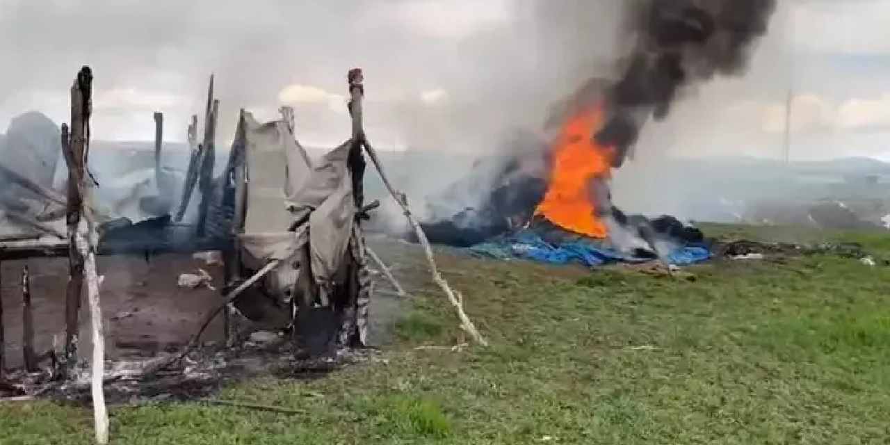 Çorum’da ağıl yandı: 150 saman balyası küle döndü
