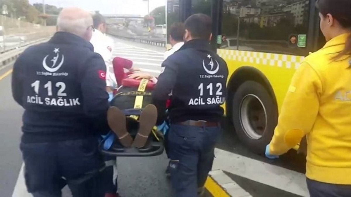 İstanbul'da metrobüs kazası! Yaralılar var...