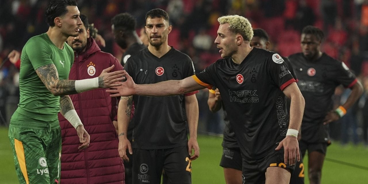 "Galatasaray linç ediliyor çünkü hakemler kuralları uygulamıyor"