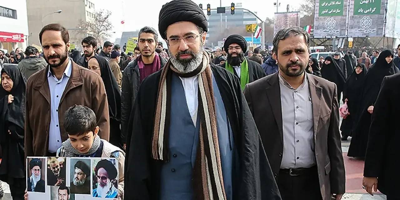 İranlı diplomattan Hamaney açıklaması: Durumu çok iyi ve her şey onun kontrolünde