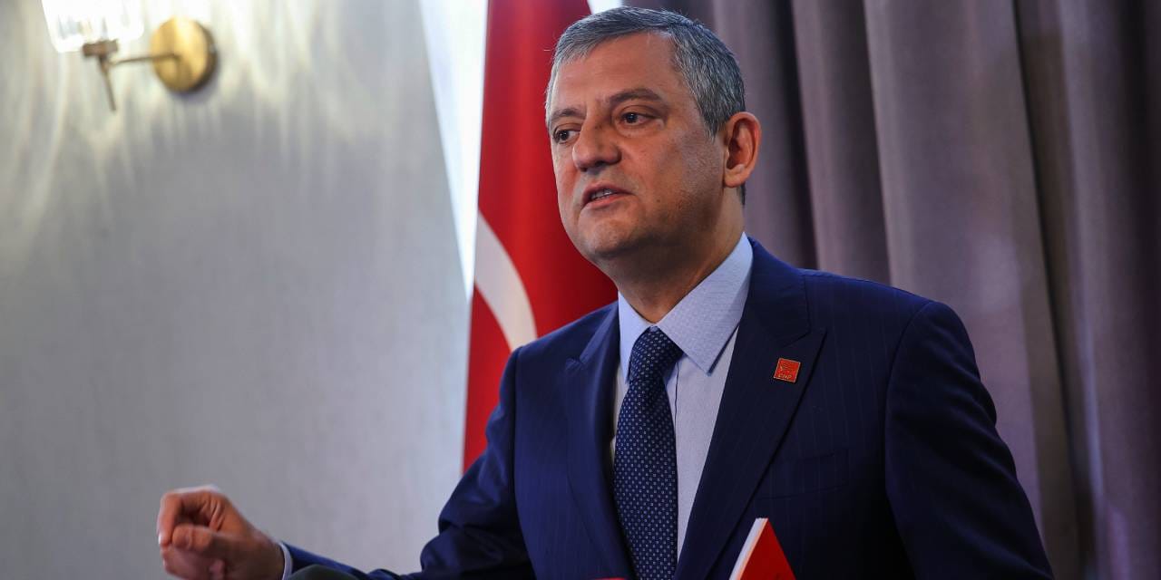 Özel'den Ankara'dan telefon açılıyor iddiası! "Savcılara 'Hiç mi ihbar yok' denilerek soruşturma telkin ediliyor"