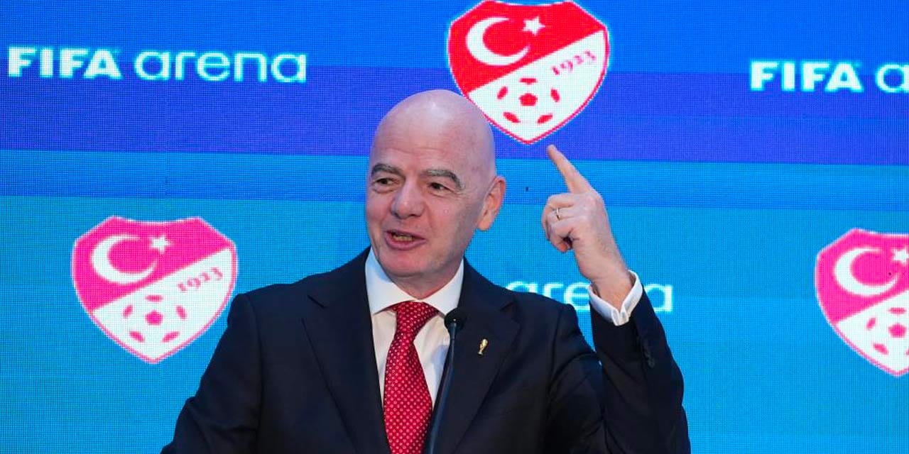 FIFA'nın patronu Türkiye için üçlü çektirdi