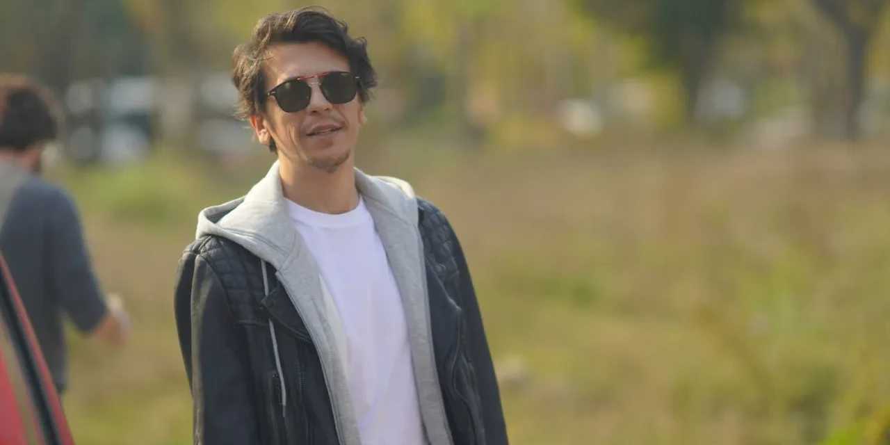 Ersay Üner polisleri görünce iki buçuk milyonu pencereden atmış!