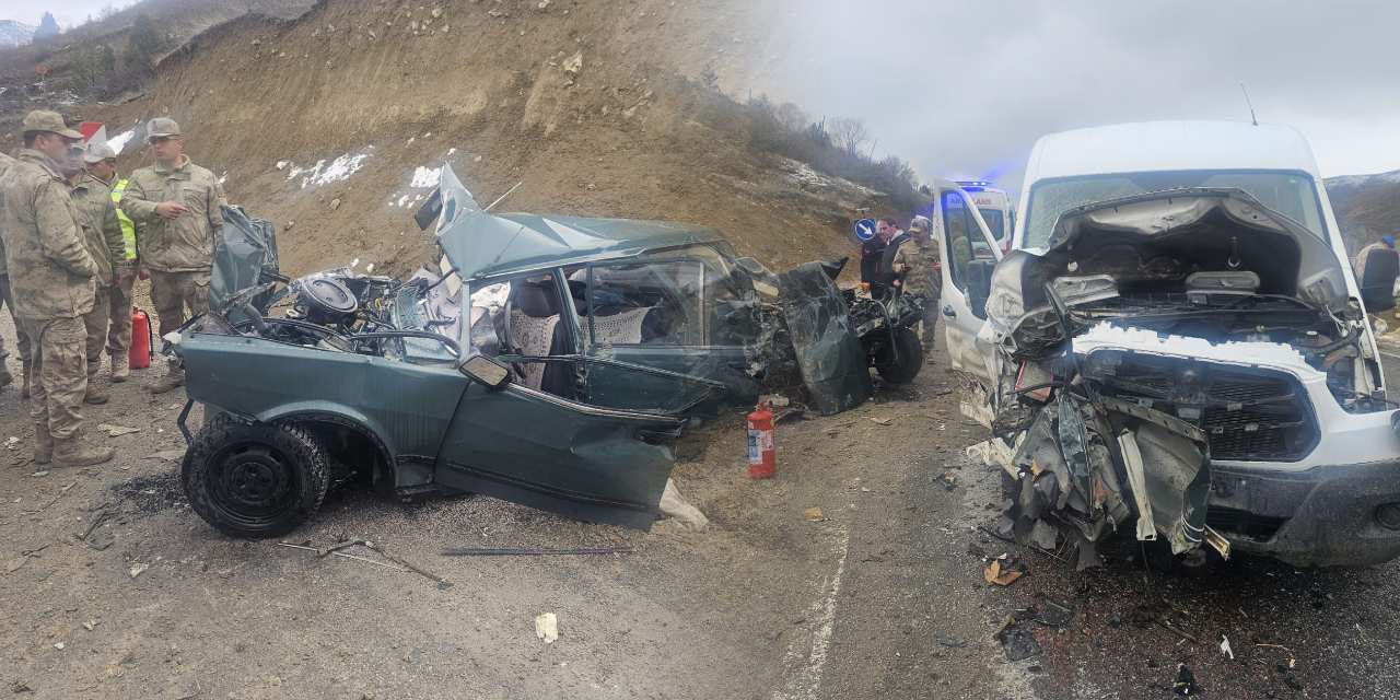 Öğretmenleri taşıyan servis minibüsü otomobille kafa kafaya çarpıştı: 1 ölü 9 yaralı