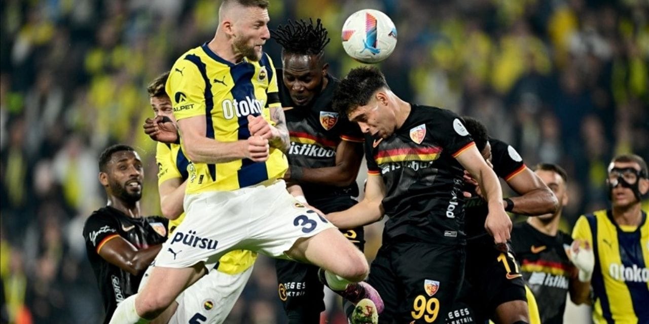 Kayserispor Fenerbahçe ilk 11: Asensio'nun yerine sürpriz