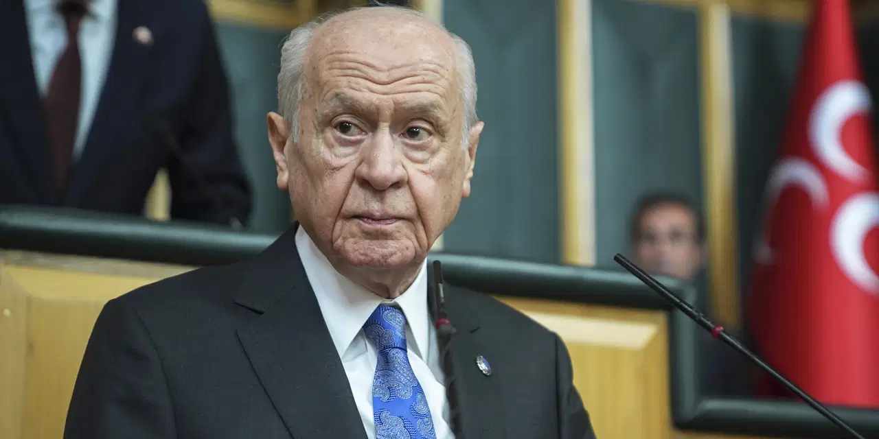 Bahçeli'den İbrahim Tatlıses'e geçmiş olsun telefonu
