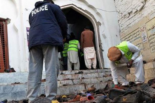 Kabil'de Şii camisine saldırı: Ölü ve yaralılar var