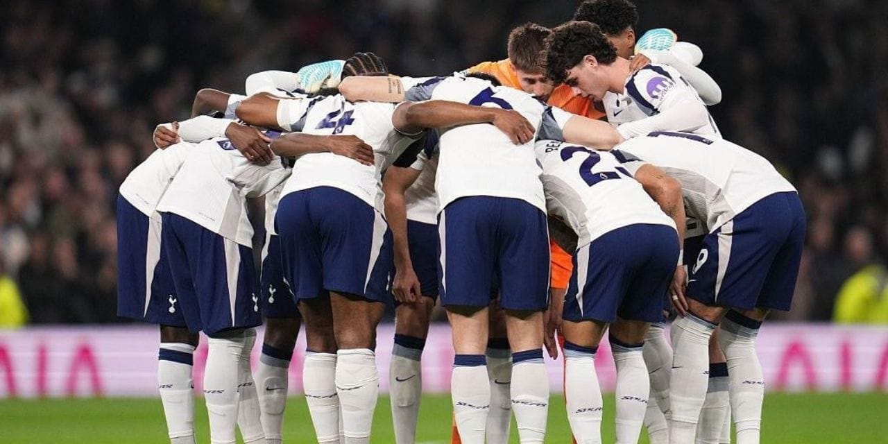 2'de 1 hoca değişikliği felakete sürükledi: 14 maçtır kazanamayan asırlık kulüp düşme hattına indi