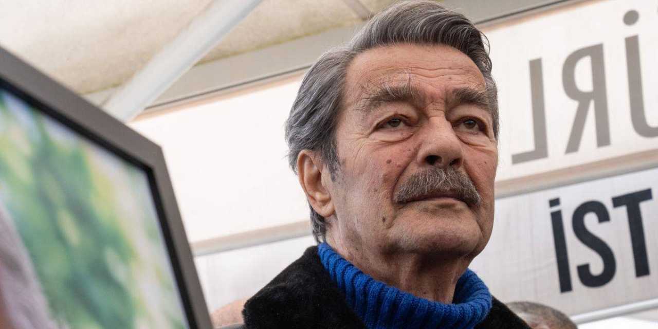 Kadir İnanır'dan sevindiren haber