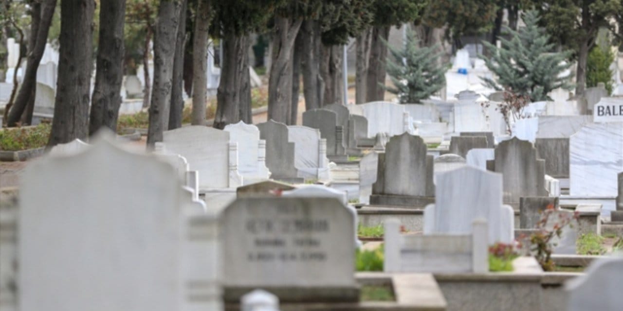 Mezarlıklarda hırsızlık ve tahribat alarmı: 7/24 kamera dönemi başlıyor