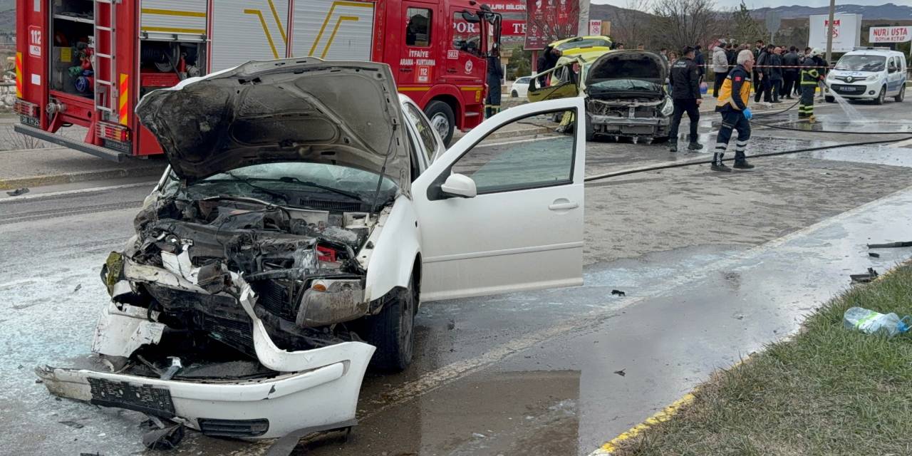 Sivasspor tesislerinin önünde feci kaza! Biri ağır dört futbolcu yaralandı