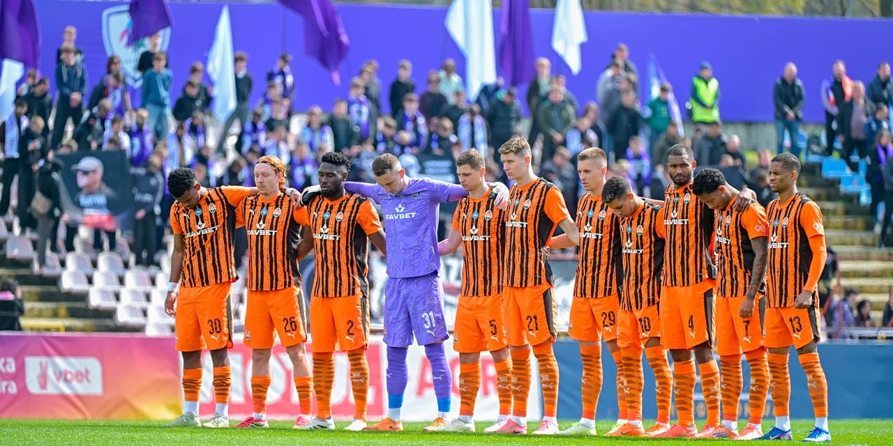 Arda Turan'ın maçında hava saldırısı paniği: Alarmlar çaldı ikinci yarı başlayamadı