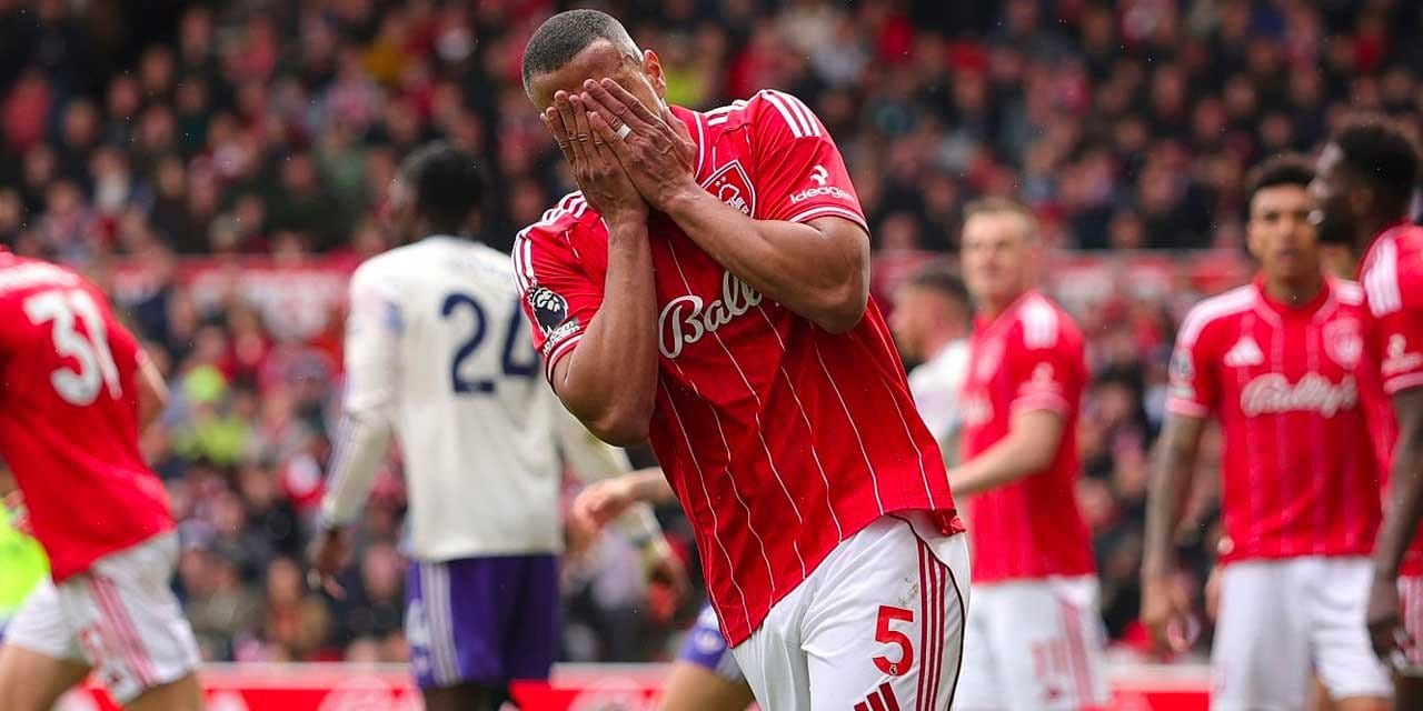 Premier Lig'de futbolcular kaleleri şaşırdı