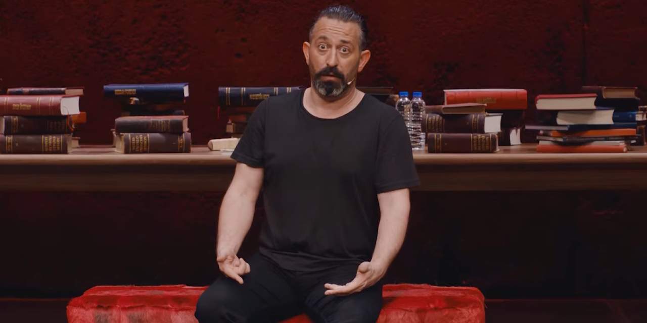 Cem Yılmaz'ı şoke eden yanıt! Sahnede anlattığı başına geldi