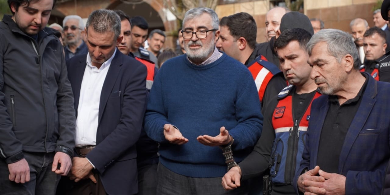 'Jet Fadıl' özel izinle annesinin cenazesine katıldı