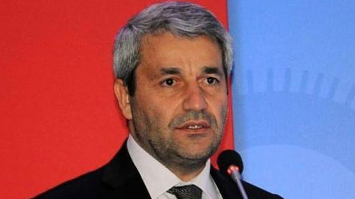 Eski bakan Nihat Ergün AKP'den istifa etti