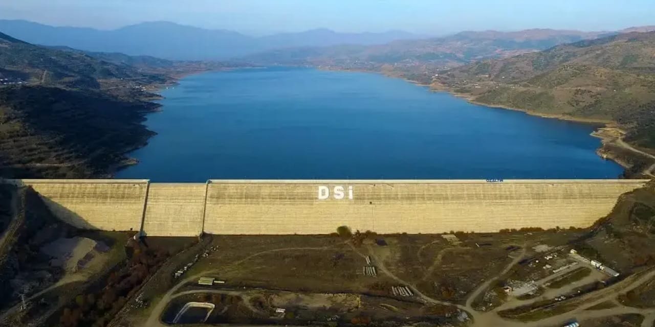 İZSU: Şubat'ta Gördes sıfırı görmüştü, nisan'da rekora koşuyor