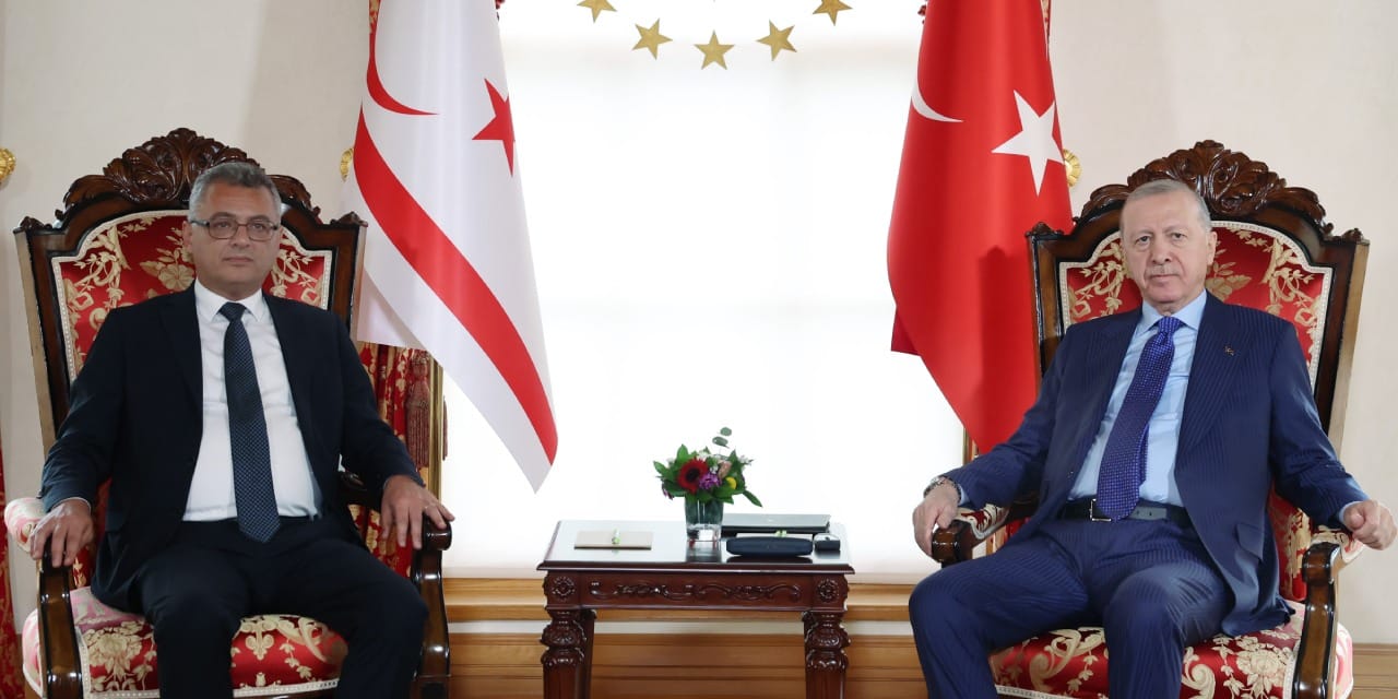 Erdoğan KKTC Cumhurbaşkanı Erhürman ile bir araya geldi