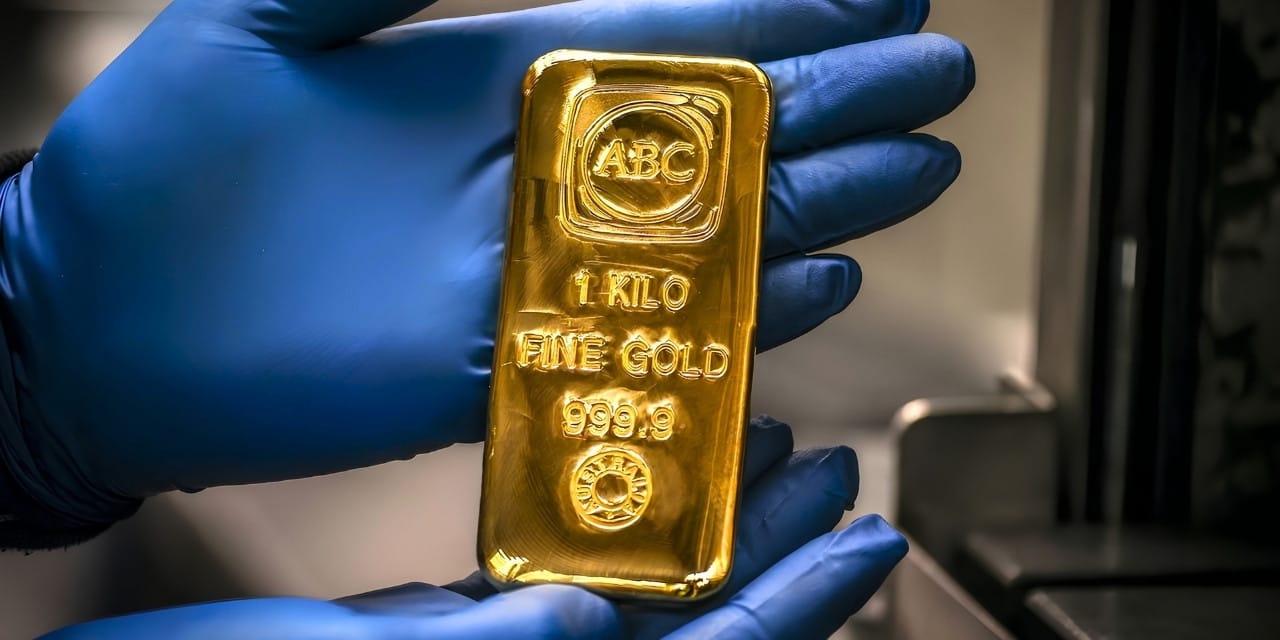 Yatırımcı savaşın bitmesini bekliyor: Altın bıçak sırtında