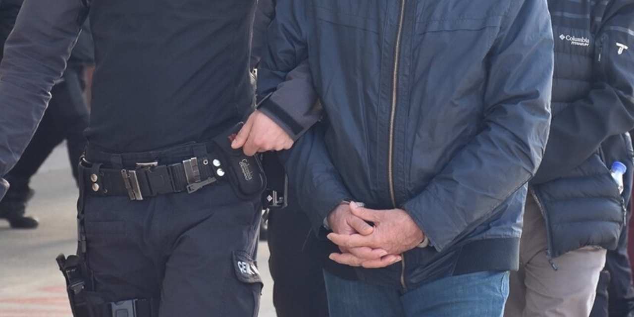 Son dakika | MİT'ten siber suç şebekesine eş zamanlı operasyon: 12 gözaltı